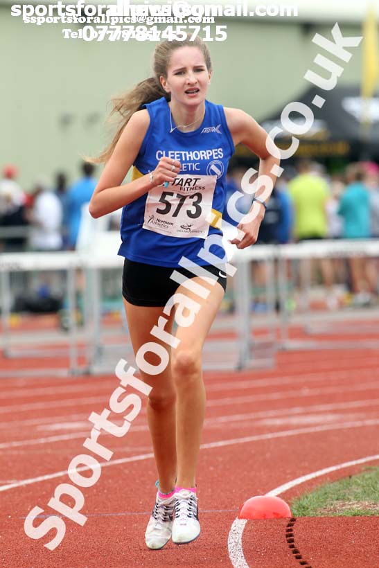 Womens under-17s 3000 metres, 2018 Northern Under-17s/U-15s/U-13s Champs., Wavertree Athletics Centre, Liverpool. Photo: David T. Hewitson/Sports for All Pics